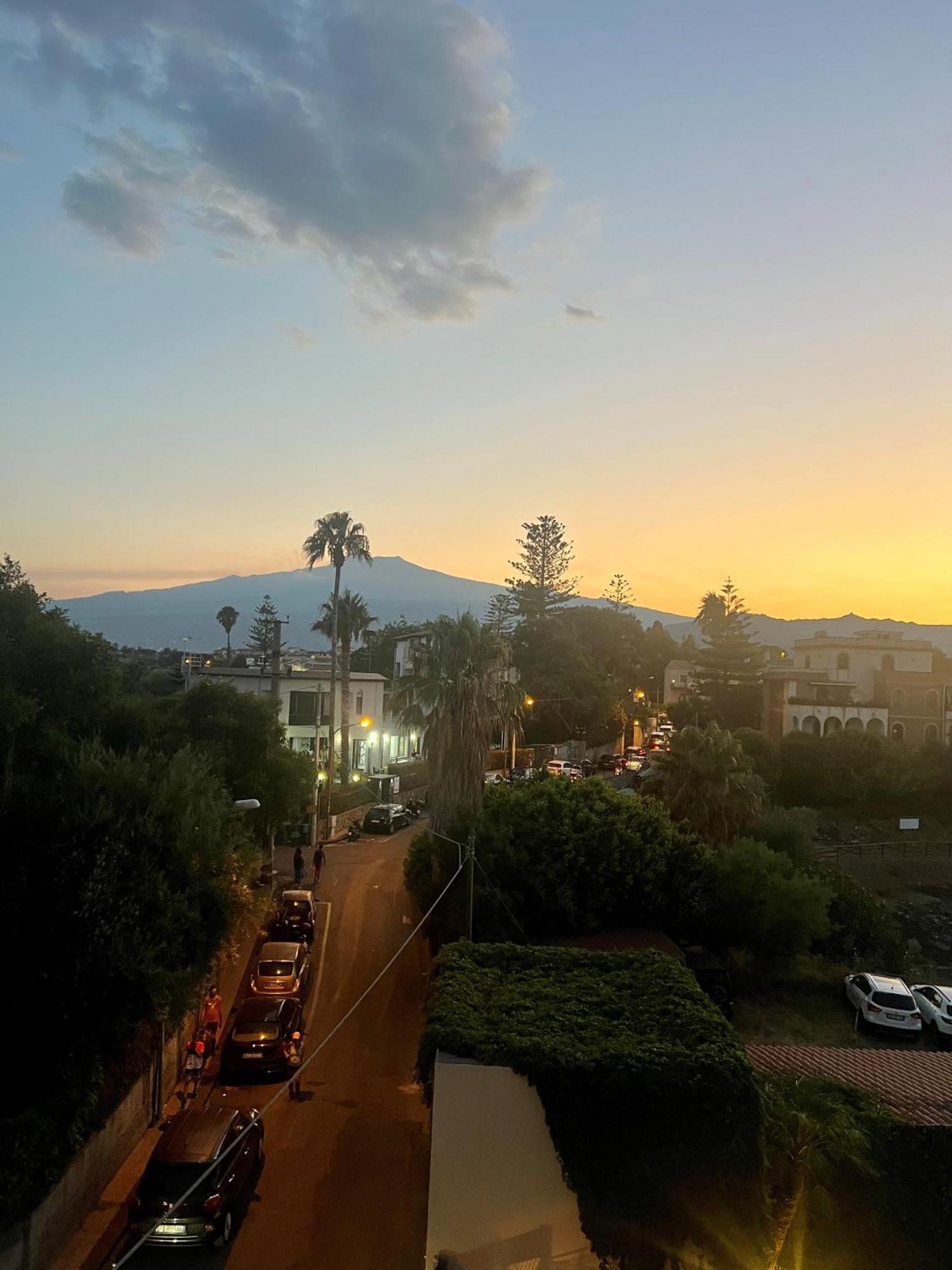 Perla Sul Mare Apartments จีอาร์ดีนี นักซอส ภายนอก รูปภาพ
