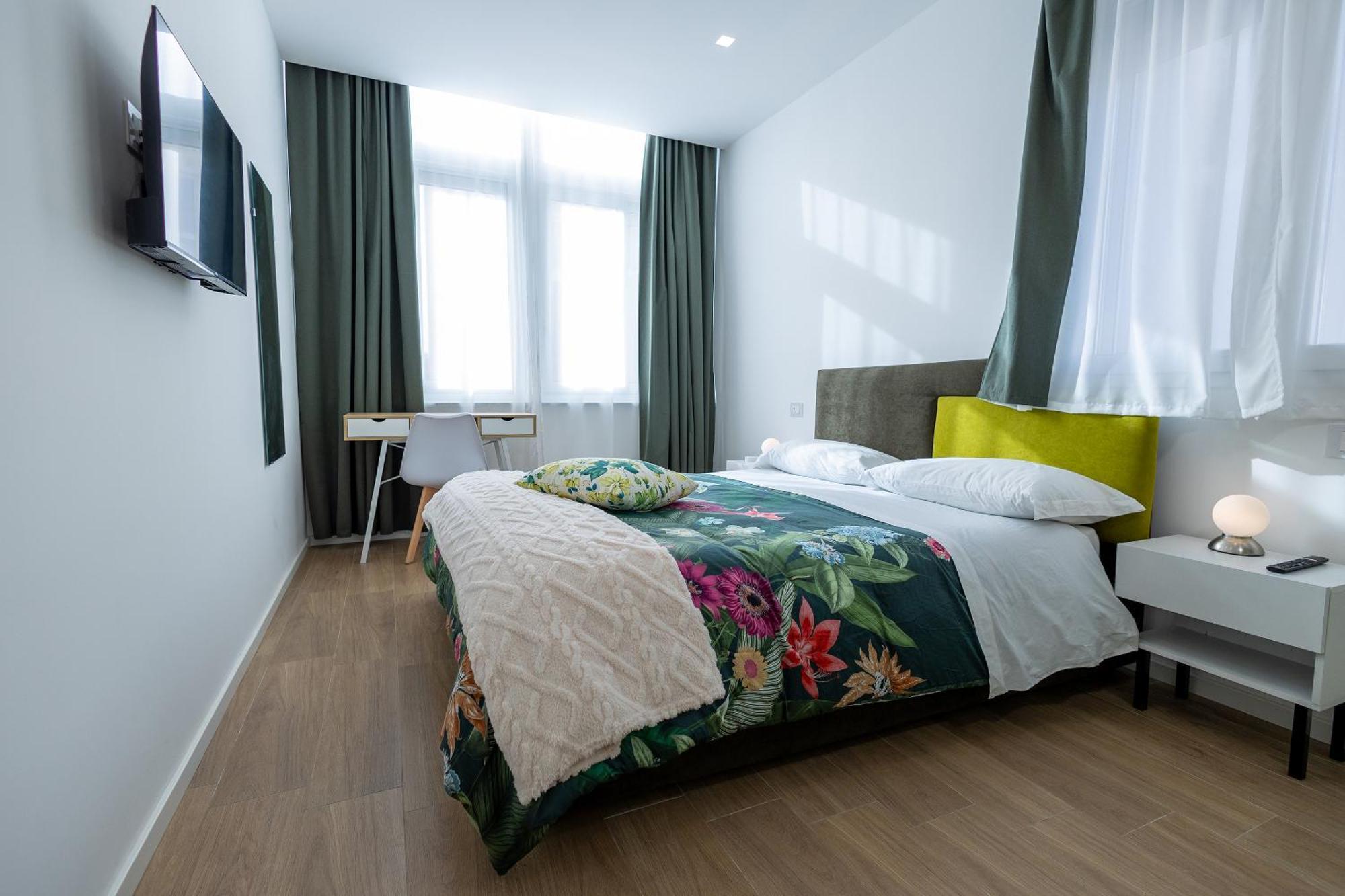 Perla Sul Mare Apartments จีอาร์ดีนี นักซอส ภายนอก รูปภาพ